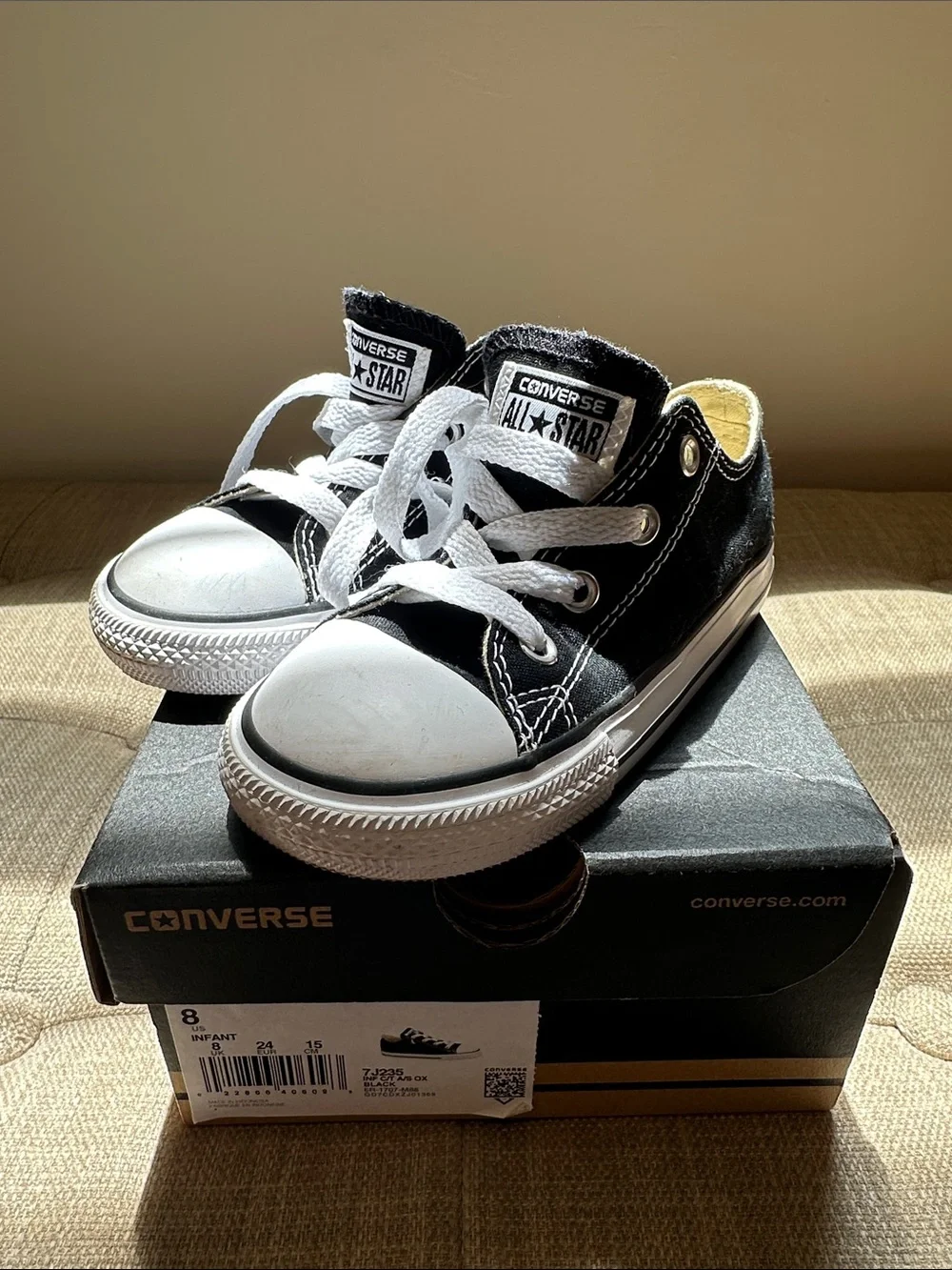 *NEW* Converse Kids Black & White Chuck Taylor Low-Top Sneakers
